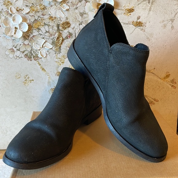 UGG Glee Black size 7 - Picture 2 of 11